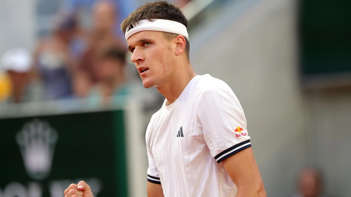 Roland Garros: Mensik ai quarti, battuto il russo Rublev