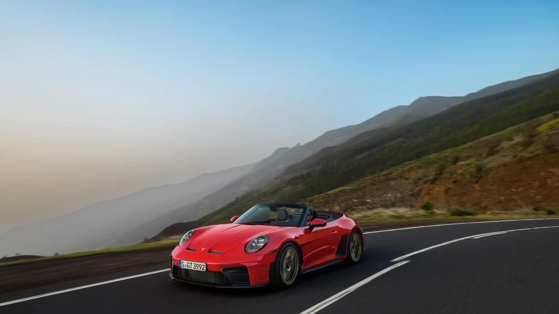 Porsche 911 GT3 S/C, debutta la cabriolet due posti da 510 CV