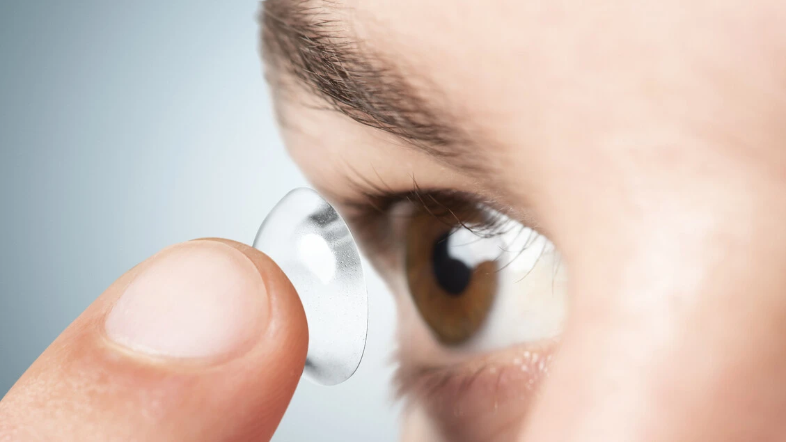 Lenti a contatto smart rilasciano farmaci per il glaucoma