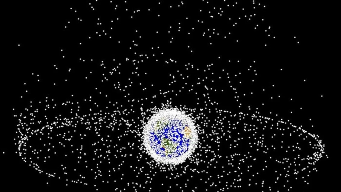 I detriti spaziali cadono più velocemente quando il Sole è più attivo
