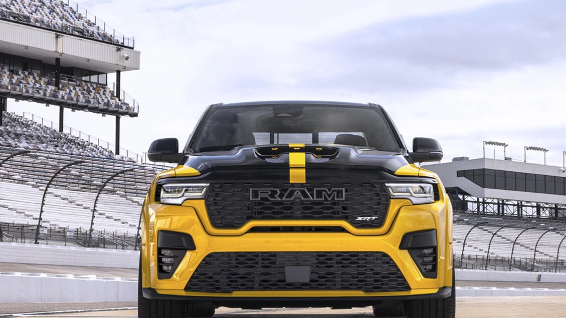 Niente off-road ma solo pista per Rma 1500 Rumble Bee SRT