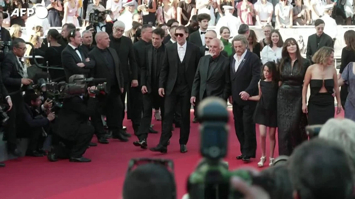 L'ultimo red carpet di Cannes prima del finale: Bellucci regina della Croisette