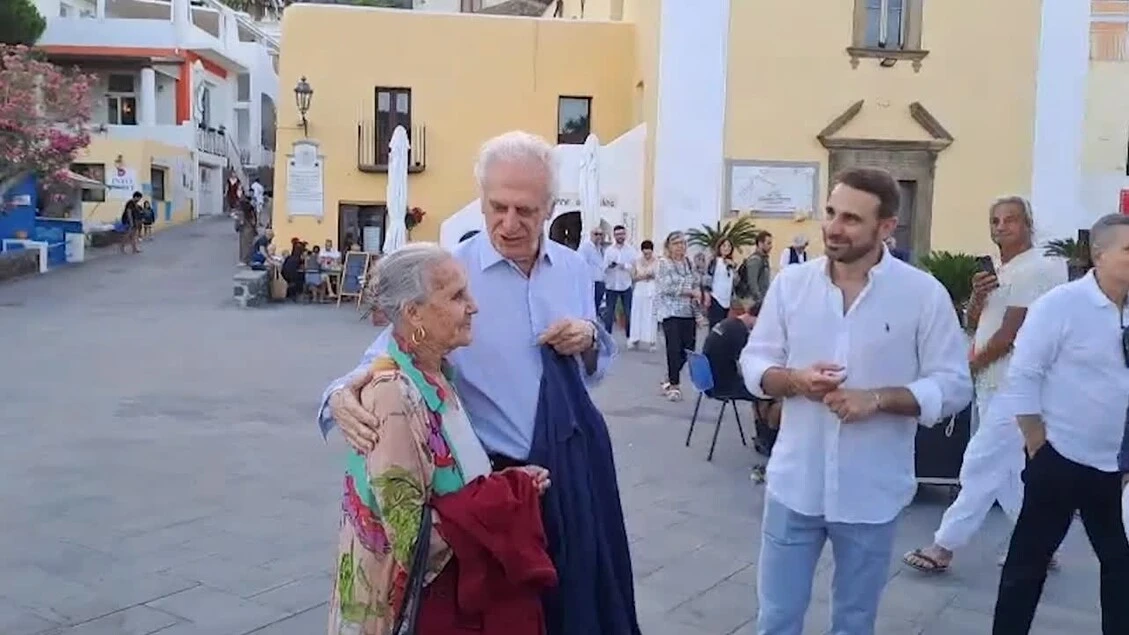 Aurora Quattrocchi e Marco Risi, l'incontro a Salina 40 anni dopo Mery per sempre