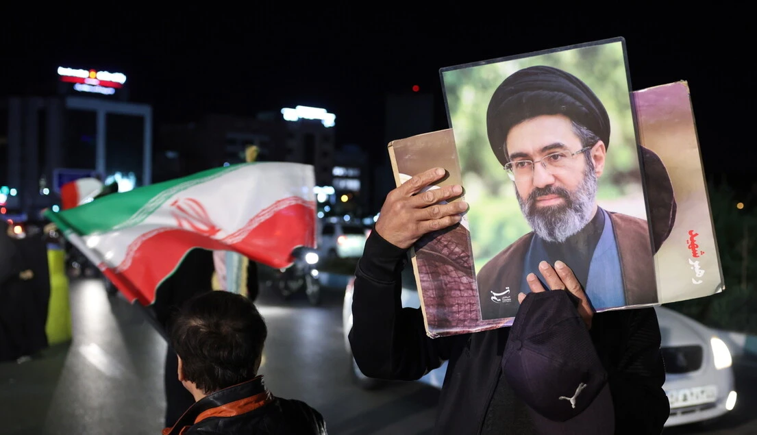 Khamenei, 'il Medio Oriente non farà più da scudo alle basi Usa'