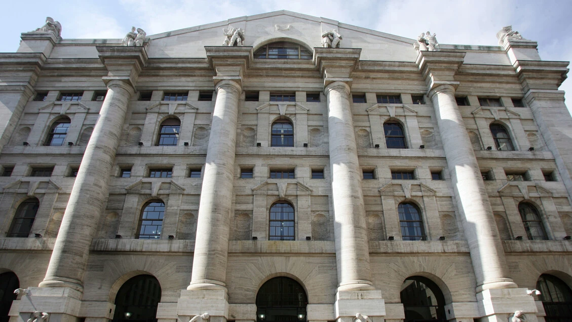 Borsa: Europa debole in attesa di novità dal Golfo, positiva Milano