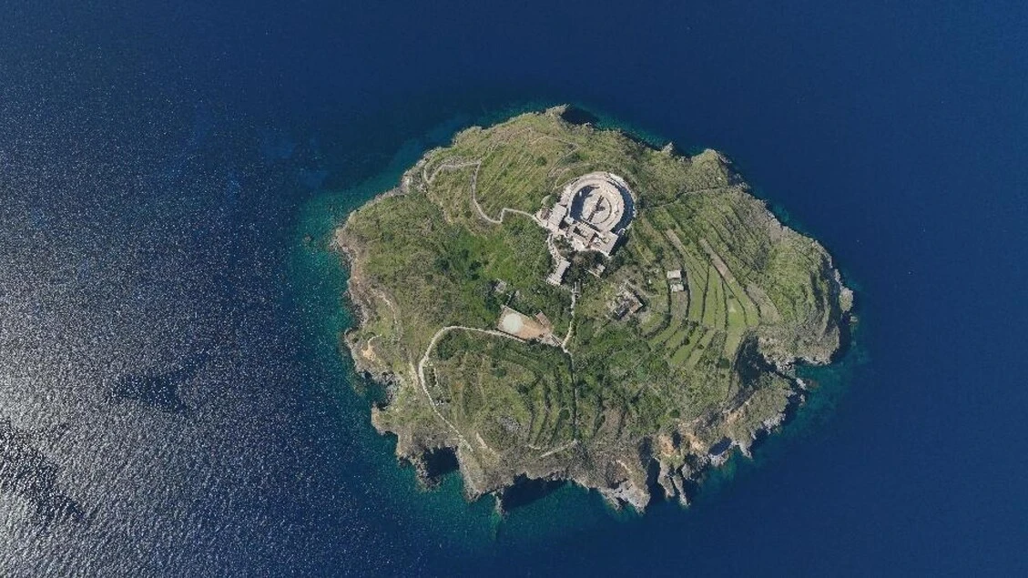 Il carcere di Santo Stefano rivive dai suoi archivi