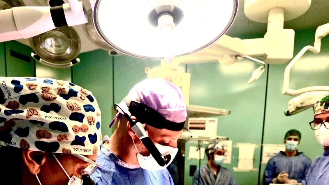 Ricostruzione mammaria, a Sassari tecnica innovativa con 'reggiseno interno'