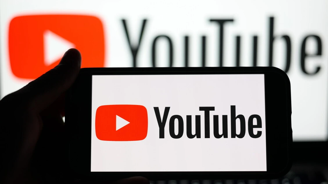 YouTube, un limite allo 'scroll' dei video brevi per i minori