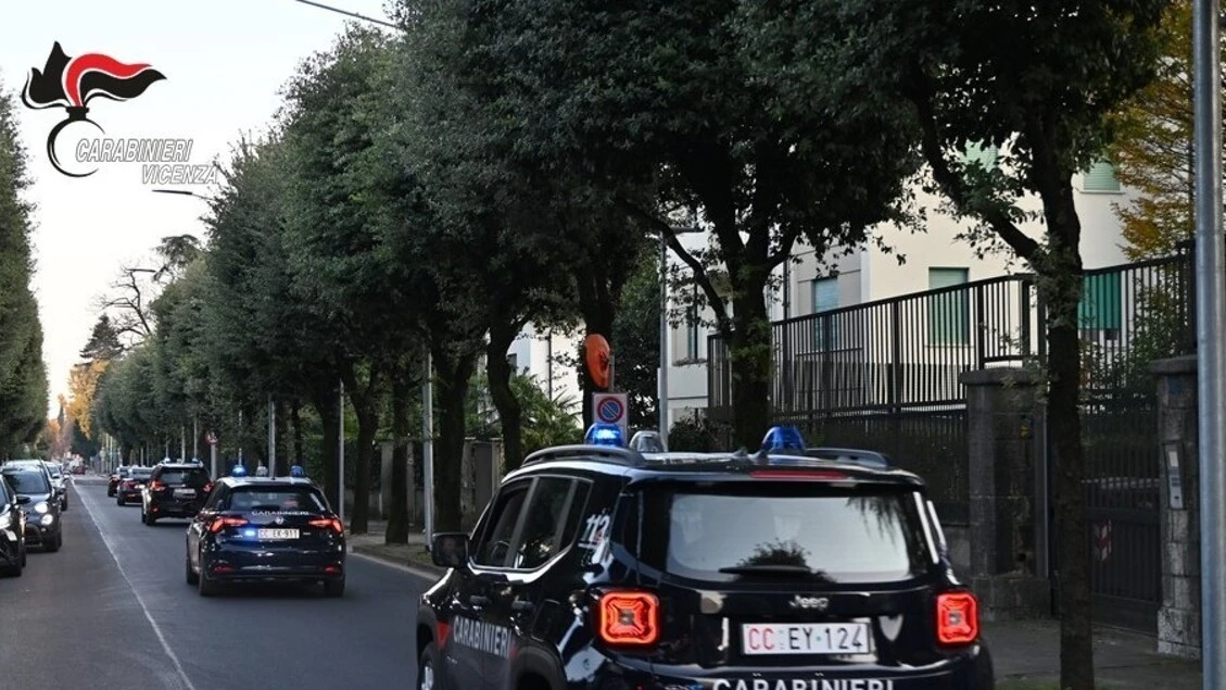 Via il braccialetto e va dalla ex, arrestato due volte in poche ore
