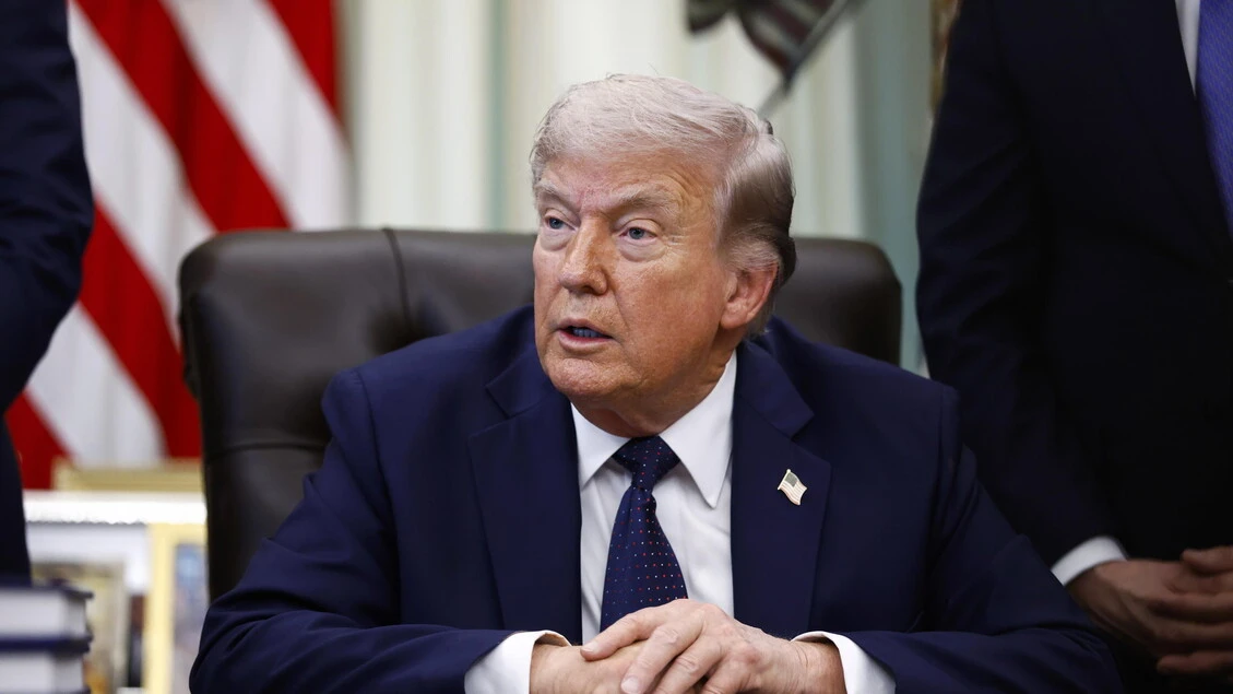 Trump, 'l'Iran ci ha detto che è al collasso, ci chiede di riaprire Hormuz'