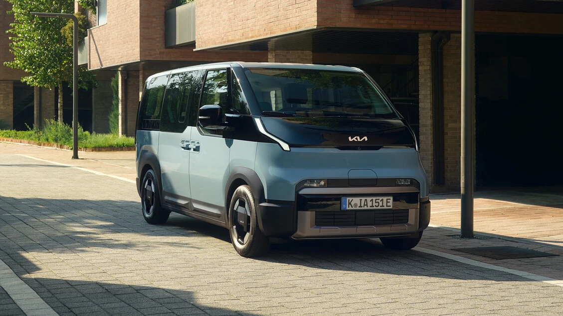 Kia, il PV5 Passenger si amplia con la versione a 7 posti