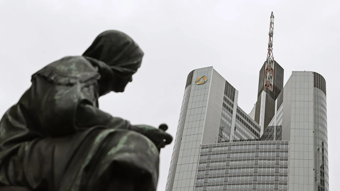 Cresce ancora in Borsa premio ops Unicredit-Commerz, è oltre il 3%