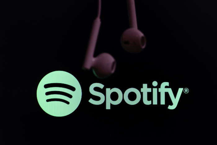 Spotify, nel 2024 distribuiti 10 miliardi all'industria musicale