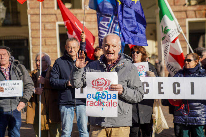 Sit-in a Torino, 'governo faccia l'impossibile per Cecilia Sala'