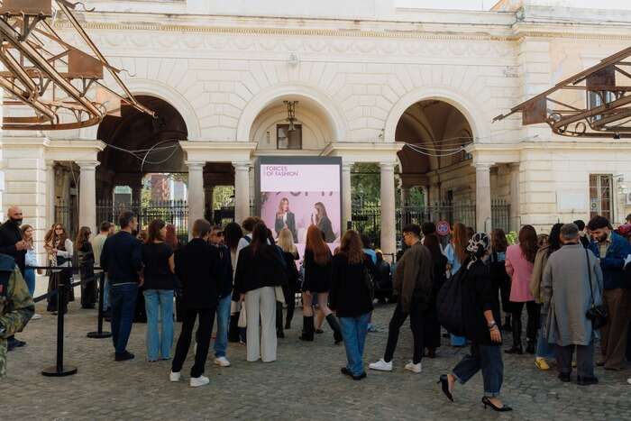 Ottomila visitatori alla rassegna Vogue Forces of Fashion