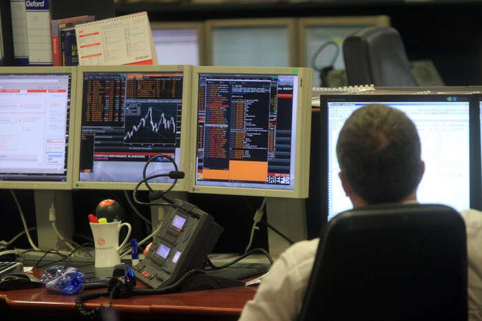 Lo spread Btp-Bund termina in aumento a 121,8 punti