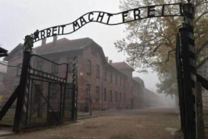 Docufilm racconta genocidio popolo Sinto e Rom ad Auschwitz