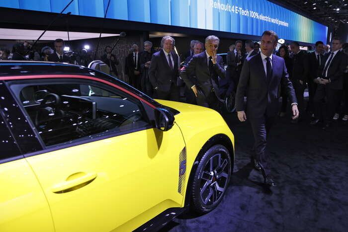 Oltre mezzo milione di visitatori al Salon Mondial de l'Auto di Parigi