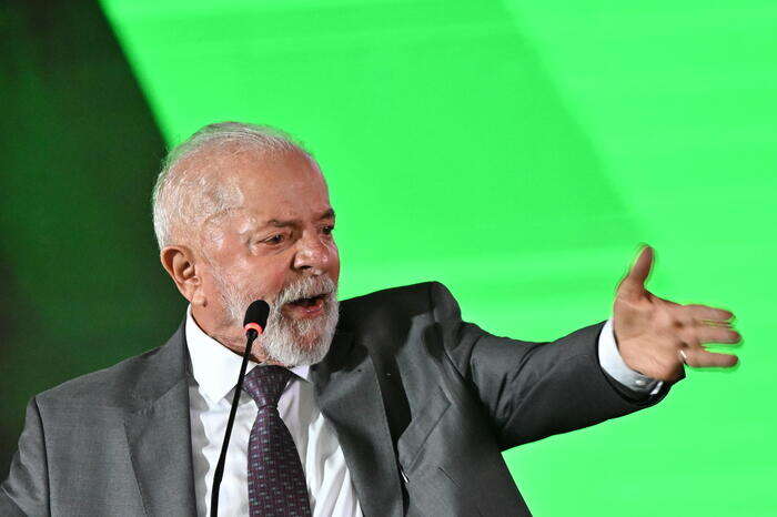 Lula promulga una legge che aumenta la quota dei biocarburanti