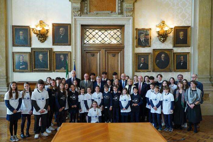 Valditara incontra Bach(Cio),promuovere valori olimpici a scuola