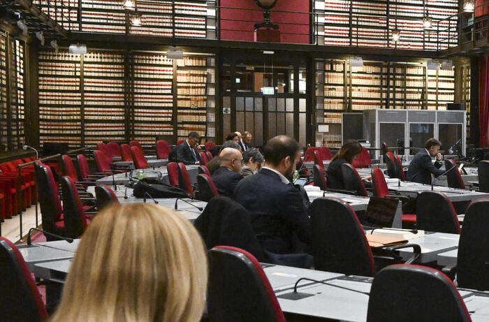 Professioni tecniche, 'flat tax anche per società fra autonomi'