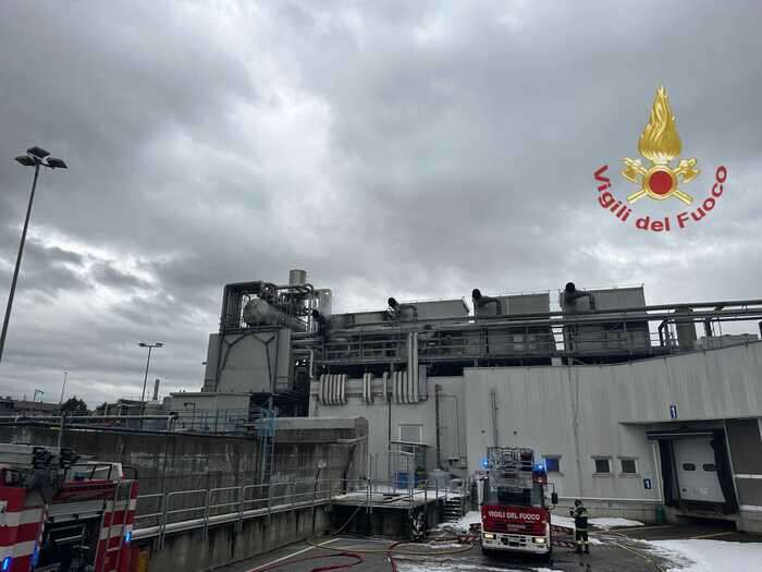 Incendio nel pastificio Rana per lo scoppio di un gruppo frigo