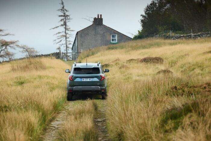 Dacia Duster 4x4 alla conquista degli sterrati inglesi