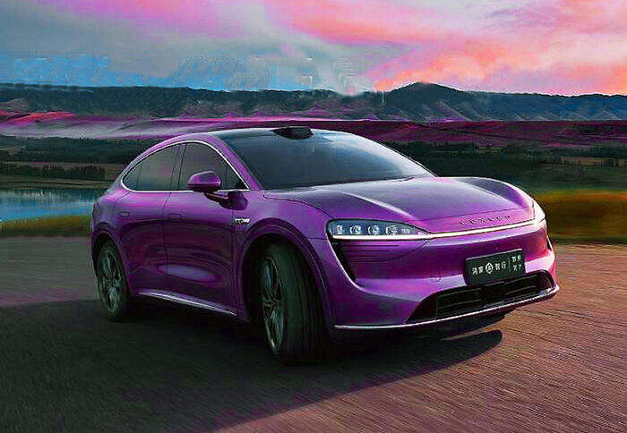 Huawei e Chery presentano in Cina il suv coupé Luxeed R7