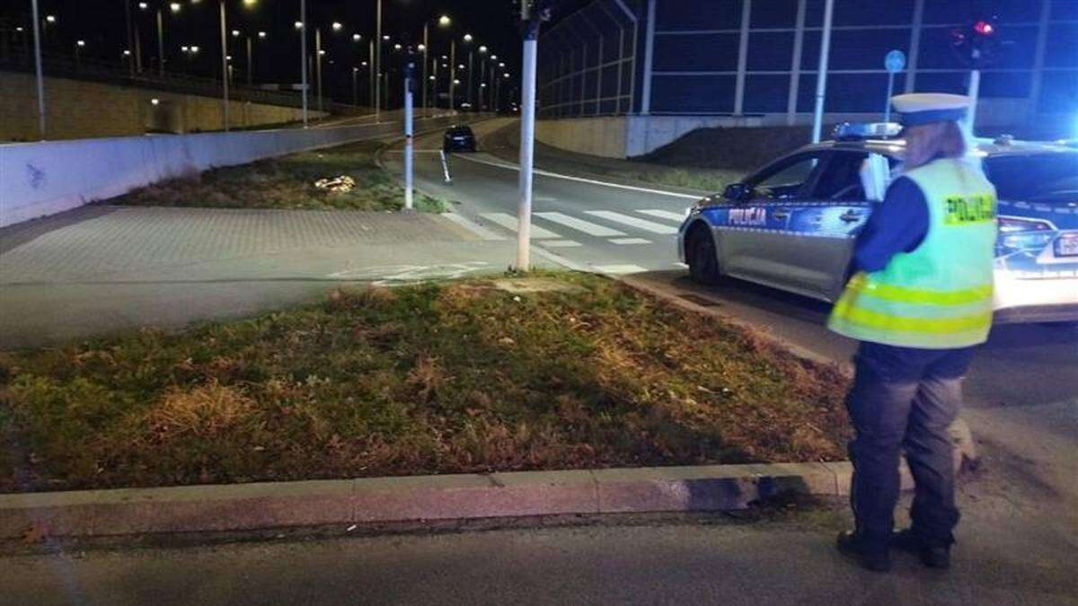 Kobieta z dziećmi potrącona przez auto. Groźne zdarzenie w Opolu