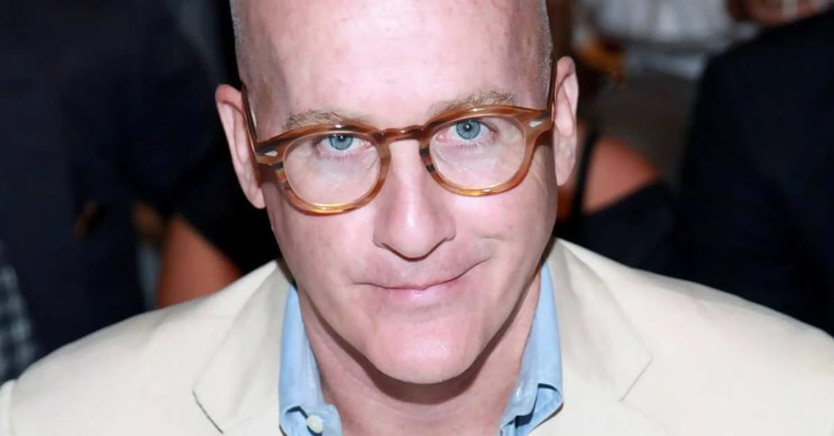 Have Questions About Getting a Fashion Job Post-Graduation? Join Our Chat With the Fashion Scholarship Fund's Peter Arnold