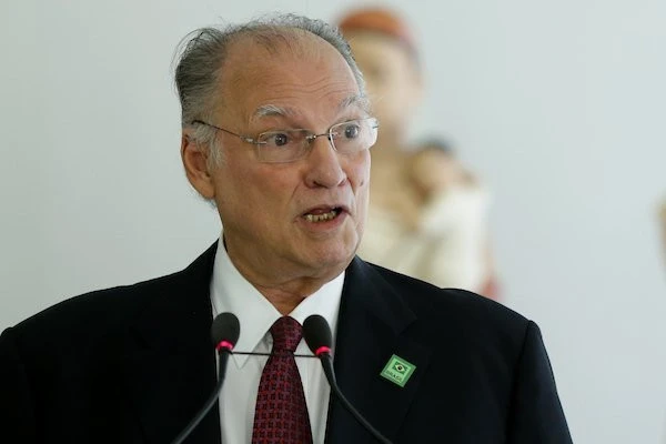 Bolsonaro é o adversário mais fraco para 2022, diz Roberto Freire
