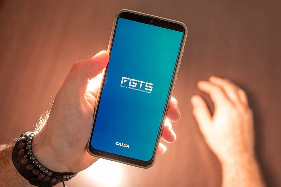Caixa libera saque do FGTS emergencial a 10,2 milhões de trabalhadores