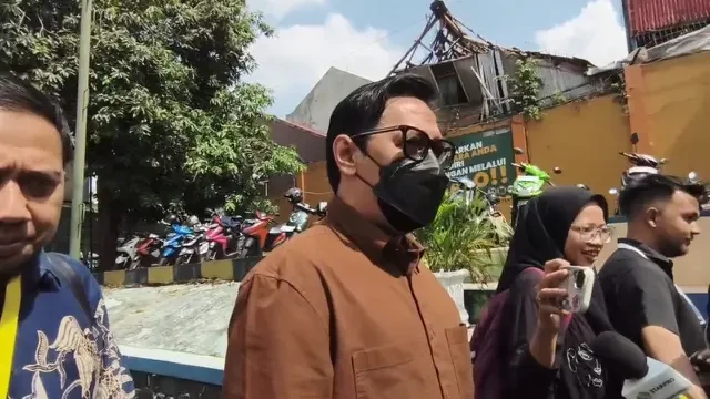 Istri Andre Taulany Absen Sidang dengan Alasan Sakit, Mediasi Cerai Gagal