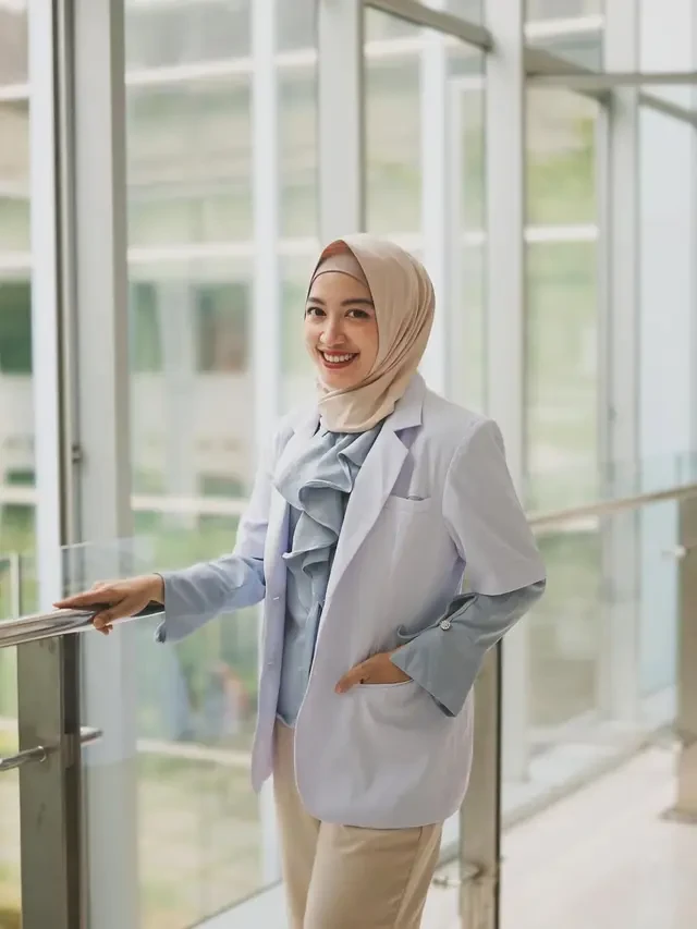 Inspirasi Fashion ala Maissy 'Cilukba', Artis Cilik Era 90an yang Sukses Jadi Dokter