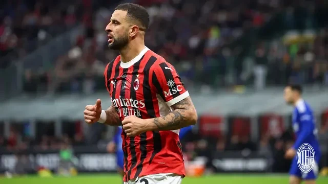 Allegri Datang, Kyle Walker Bisa Tetap di AC Milan?