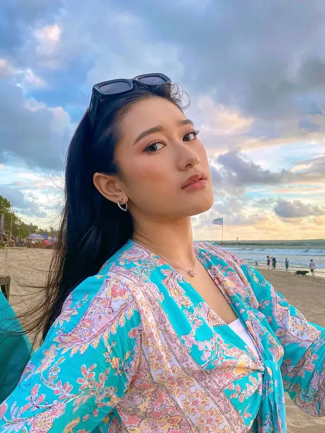 Amanda Caesa Lepas Status Musisi Indie, Kini Resmi Gabung di Wecord Evermore