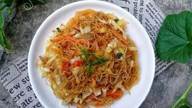 5 Resep Bihun Goreng Pedas Manis ala Kaki Lima: Rasanya Nendang, Bahannya Simpel