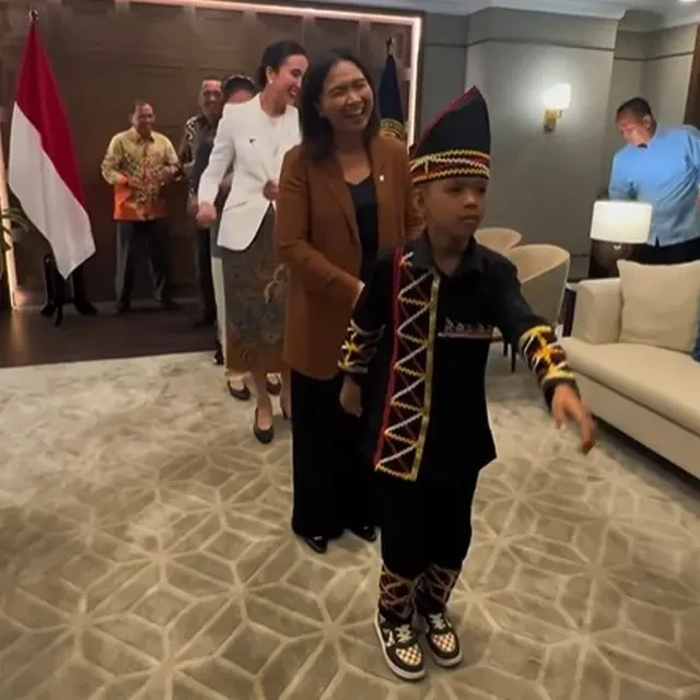 Kemenpar Undang Dhika Penari Pacu Jalur, Tepis Anggapan Kurang Peka