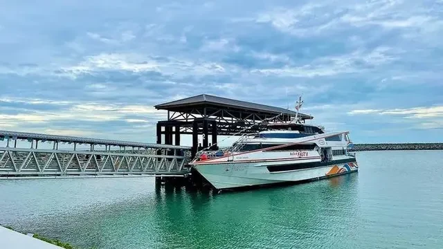 Hidrogen Hijau Kapal Feri Langkah Menuju Dekarbonisasi Sektor Maritim Indonesia
