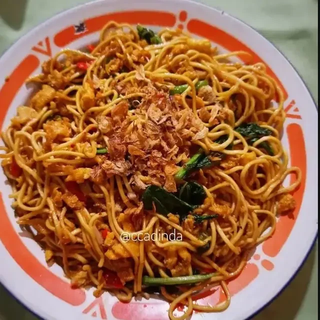 Resep Mi Goreng Rumahan yang Bikin Nagih, dari Nyemek sampai Sosis Telur