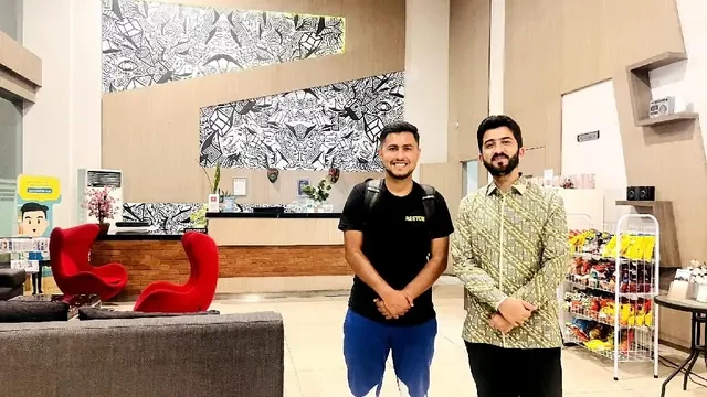 Selebgram Atta Ul Karim Undang Youtuber Zain Ul Abadin ke Indonesia, Bakal Jajal Kereta Ce...