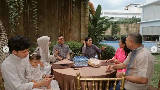 Keluarga Anang dan Aurel Hermansyah Bukber di Rumah Krisdayanti, Hidangan dan Suasananya S...