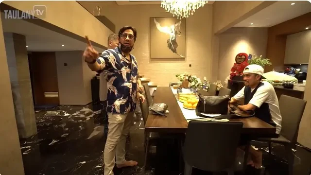9 Potret Rumah Ahmad Sahroni, Anggota DPR RI yang Dijuluki Crazy Rich Tanjung Priok