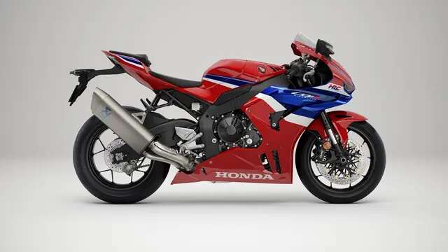 Meriahkan MotoGP Mandalika 2024, Honda Hadirkan Motor Supersport CBR1000RR-R Fireblade Ter...