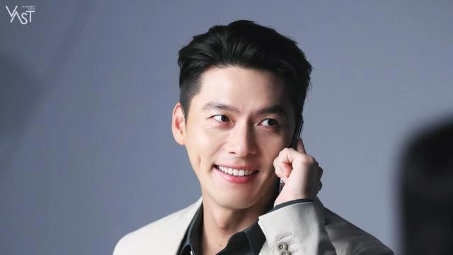 Reaksi Alika Islamadina Lihat Ibunda Kirimi Hyun Bin Kemeja Batik: Persis Seperti Anaknya
