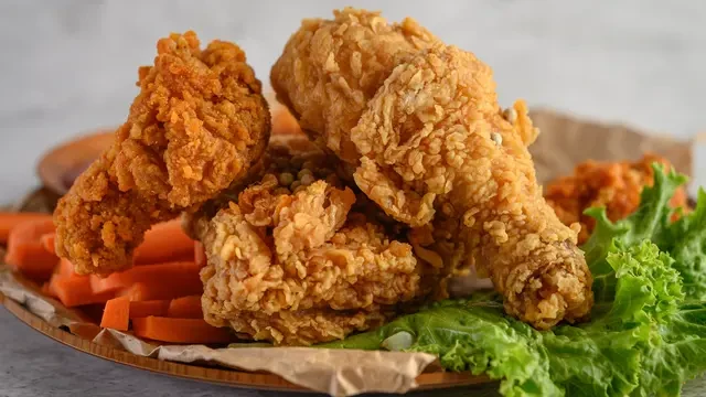 Rahasia Ayam Goreng Tepung Renyah Sepanjang Hari, Butuh Teknik Memasak yang Tepat