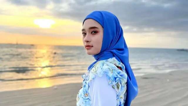 Inara Rusli Menanggapi Tudingan Foto Tanpa Hijab