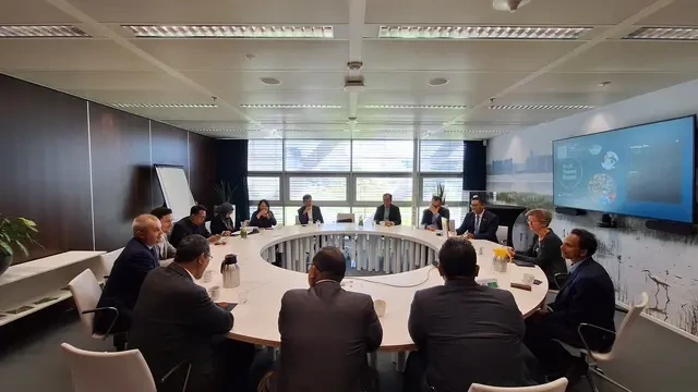 Demi Genjot Produksi Kedelai, Wamentan Terbang ke Belanda