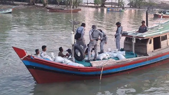Bakamla Babel Gagalkan Upaya Penyelundupan 1,2 Ton Pasir Timah