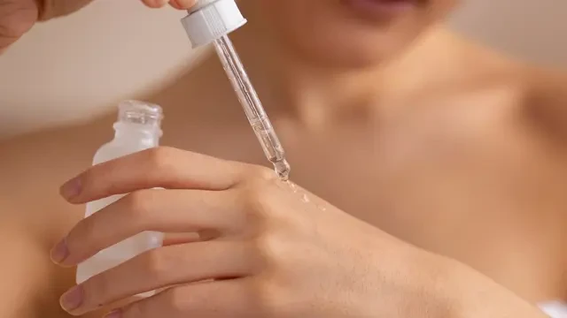 Mengulik Alpha Arbutin, Bahan Skincare Kaya Antioksidan yang Halau Hiperpigmentasi Kulit